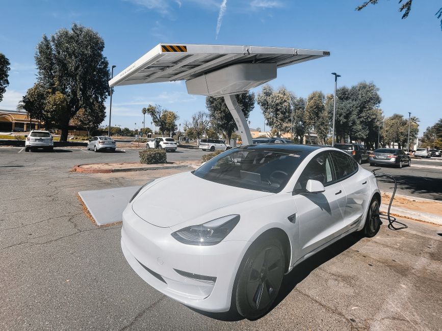 E-Auto mit Solarstrom Laden (PV) für Einsteiger: Der kompakte Start-Leitfaden
